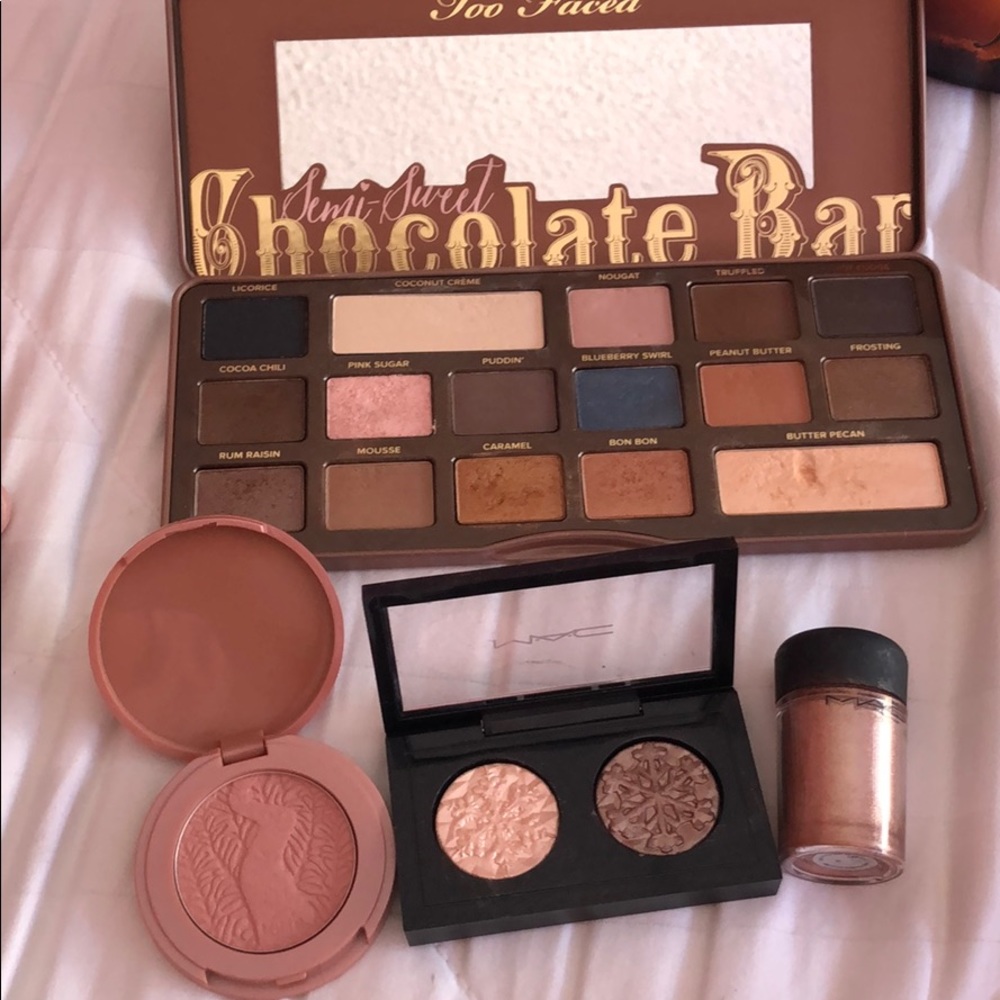 too face palete , tarte blush and mac eyeshadows - Picture 2 of 8